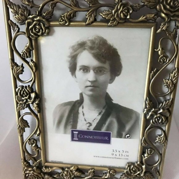 Frame Ornate Goldtone 5 X 3.5 inside/Floral Scroll - Picture 3 of 3